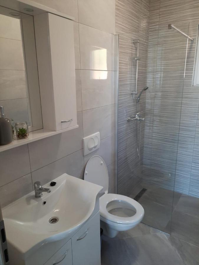 Apartmani Antea สตารีกราด-ปาเคลนีซา ภายนอก รูปภาพ